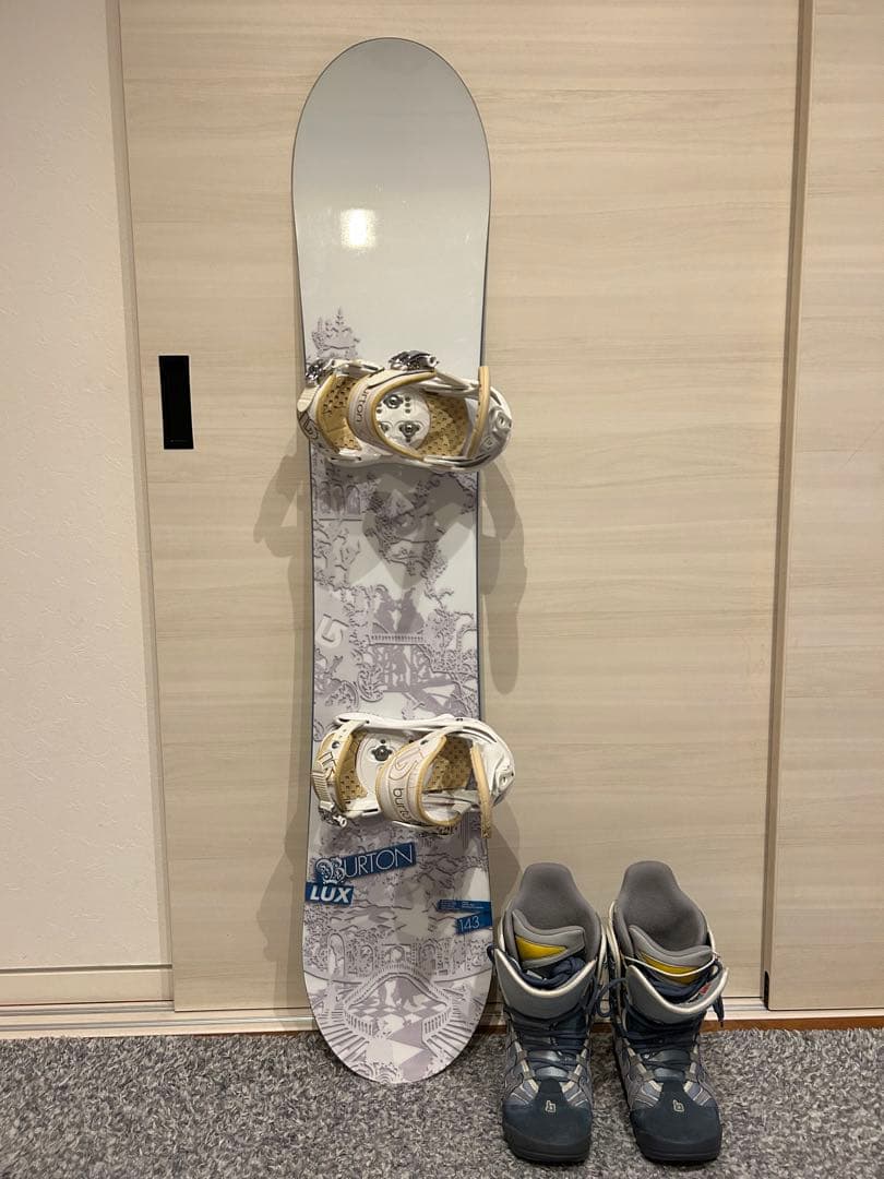 ⭐︎値下げしました！⭐︎Burton Lux 143スノーボード　3点セット