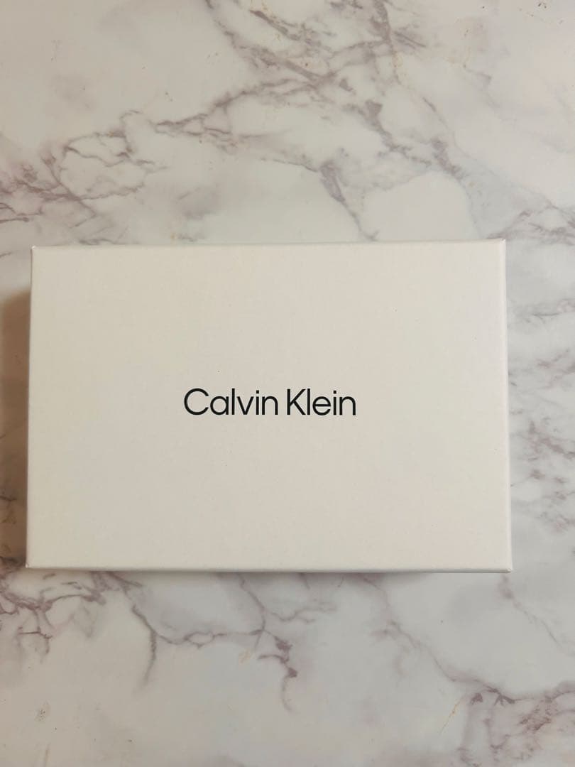 【新品未使用】  コンパクト2つ折り財布