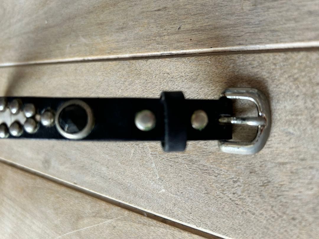 ウルフズヘッド　15mmスタッズリストバンド