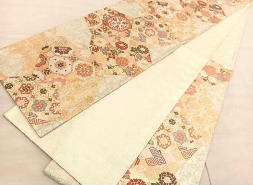 振袖フルセット6点サイズM〜Ｌ駒刺繍　御所車花文　暈し染め　金彩　正絹