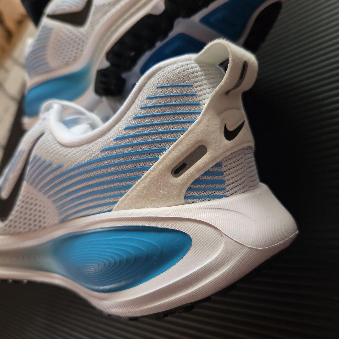 cheese。未使用❗ナイキ　 VOMERO 18 (GS) 24.5cm