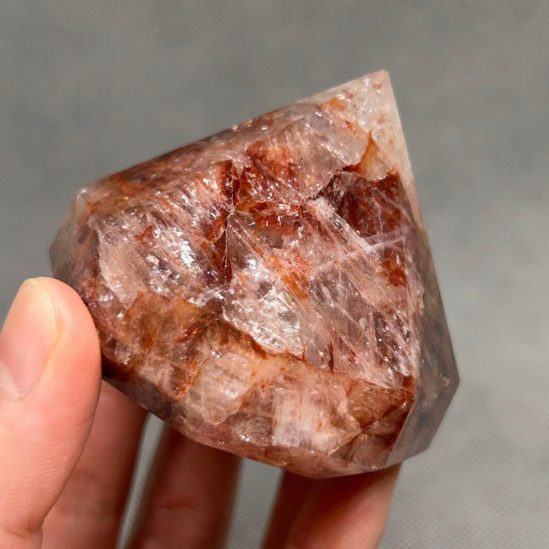 ダイアモンド型　ファイヤークォーツ　虹あり　225g