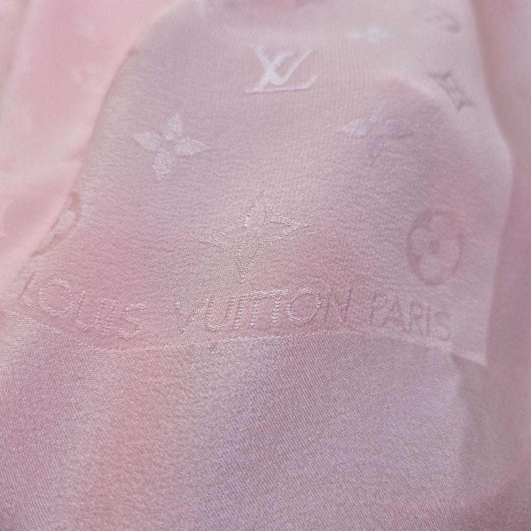Louis Vuitton ピンク スカーフ