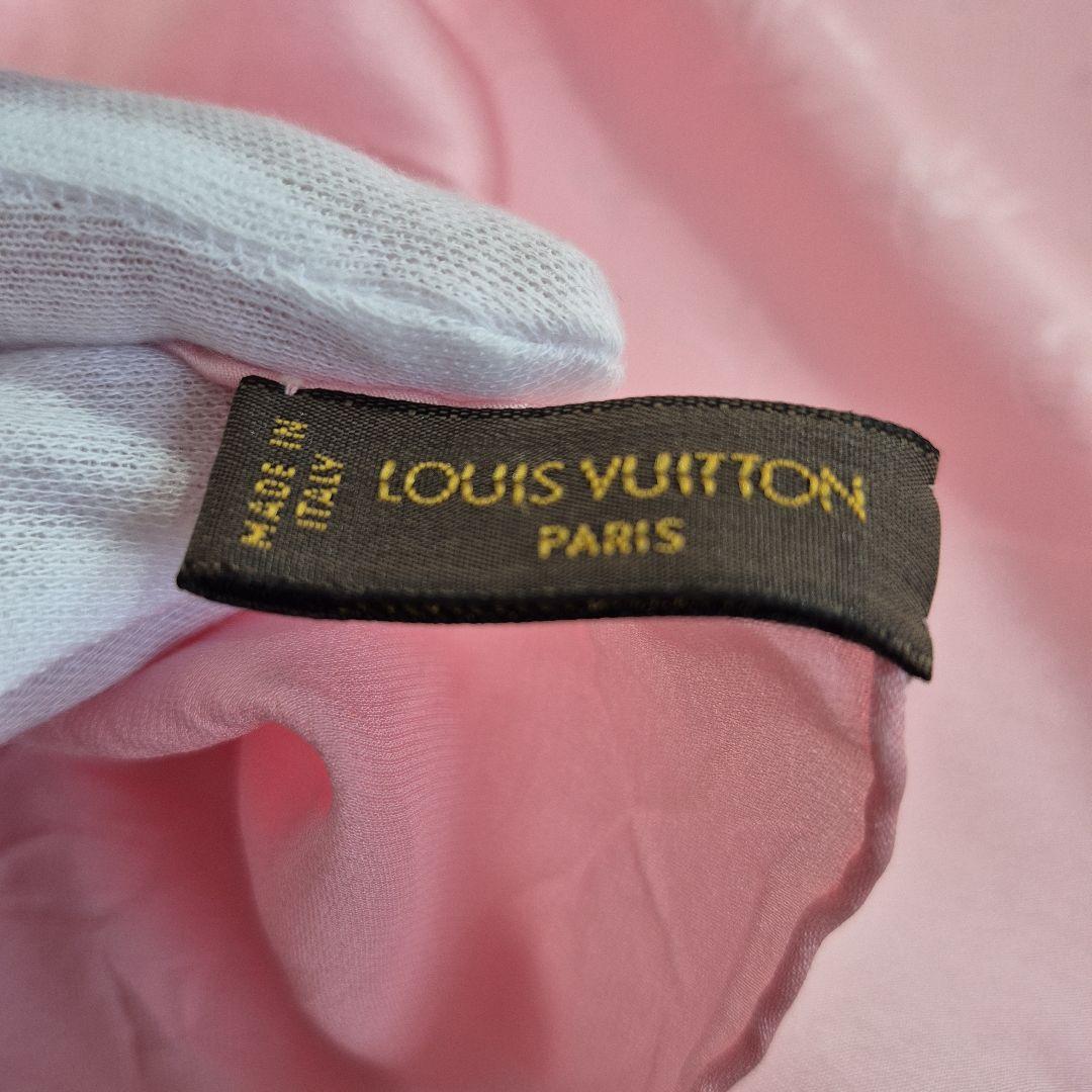 Louis Vuitton ピンク スカーフ
