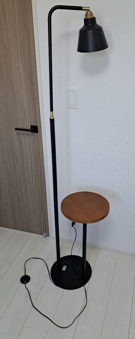 gram eight フロアライト 1灯サイドテーブルライト コーニッシュ