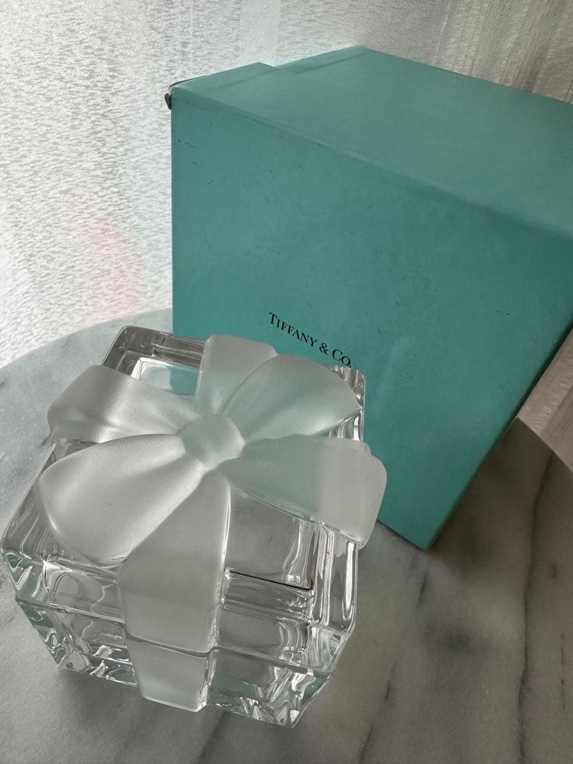 【未使用品】ティファニー　クリスタルのリボンボックス