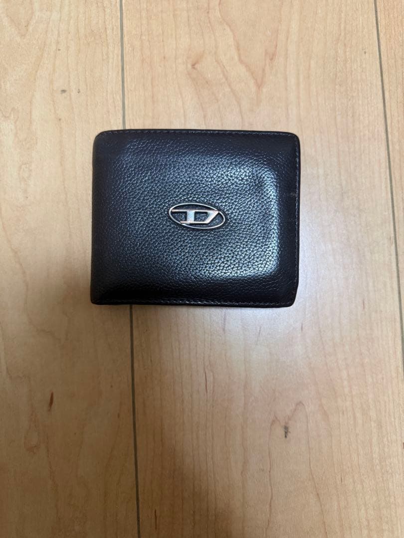 DIESEL 二つ折り財布 ブラック レザー