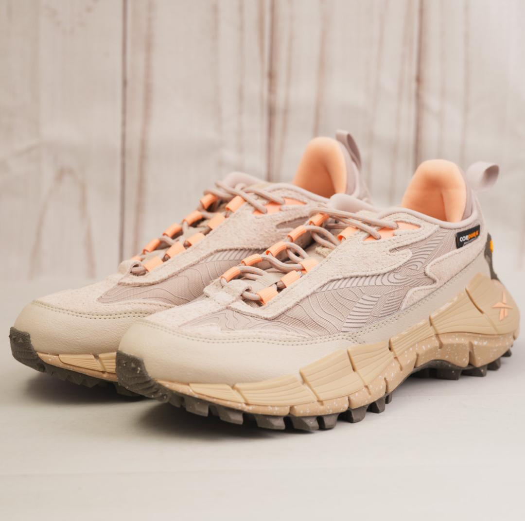 ヨ*読様 美品 Reebok ZIG KINETICA 2.5 EDGE 24c