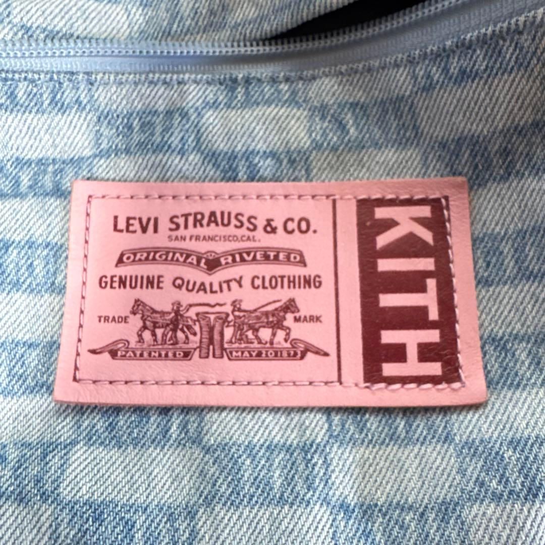 KITH LEVI’Sデニム柄 ボディバック