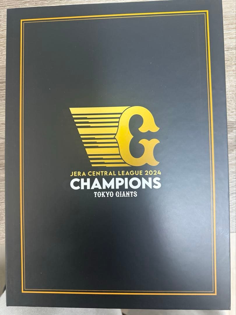 巨人　2024優勝記念ピンコレクション