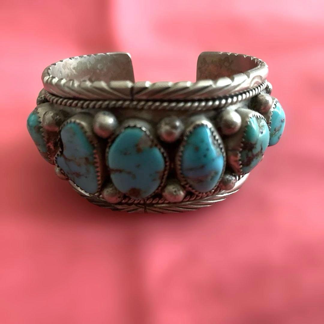 ★値下げ★天然ターコイズ 9連　ストーン　バングル NAVAJO ネイティブ