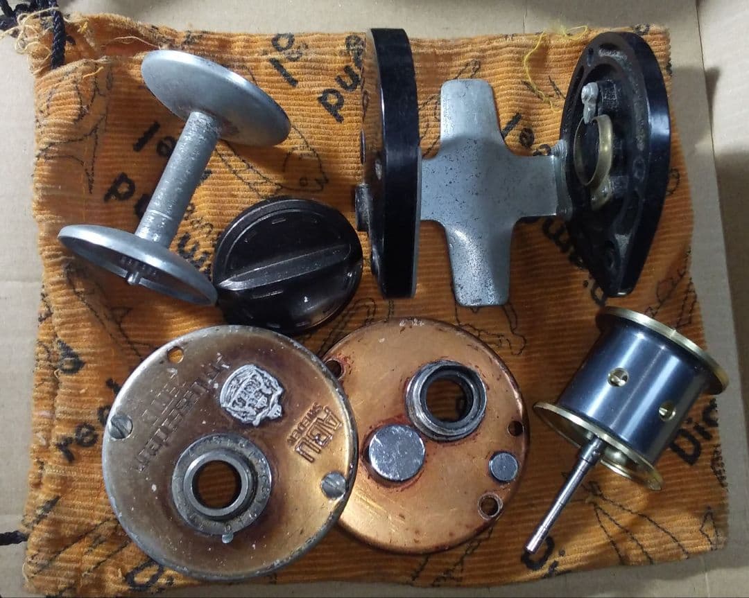 げ*ん様 超ジャンク リール・パーツ類 まとめて