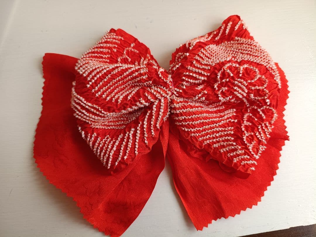 マゼンダピンク、アンティーク風の着物にミニだらり帯