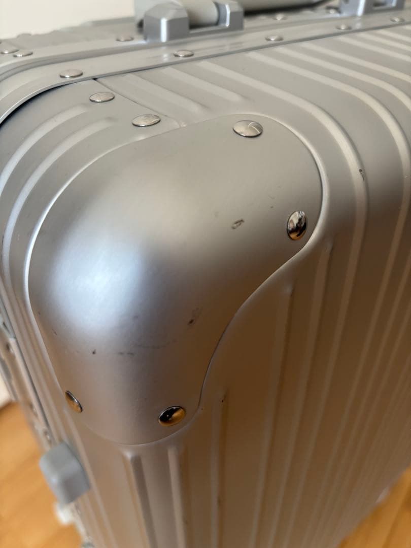 メルセデス・ベンツ　32Lオリジナルスーツケース（機内持ち込み可）