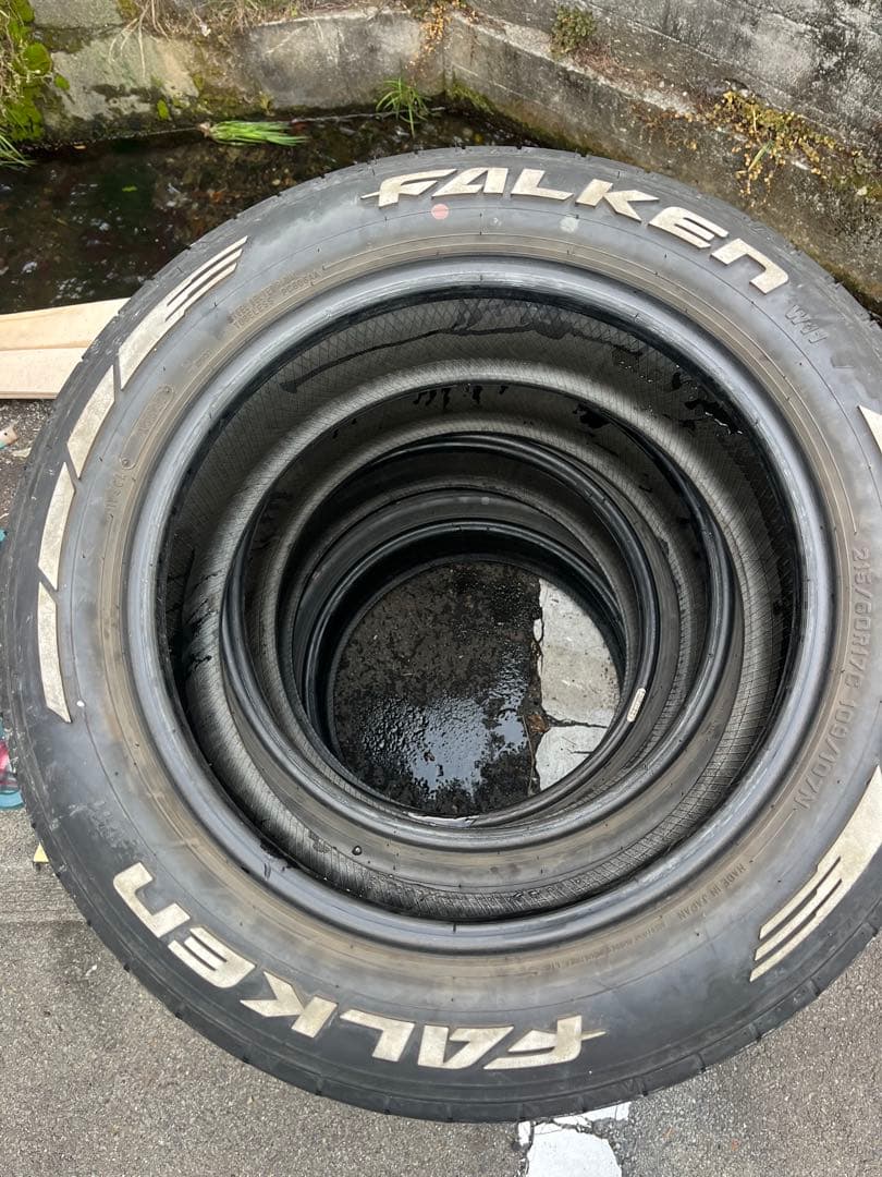 竜桃心FALKEN 215/60R17 W11 タイヤ　4本