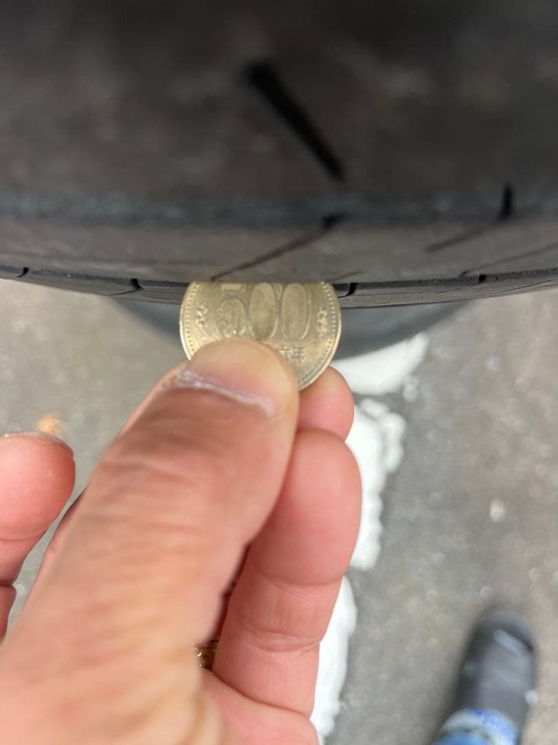 竜桃心FALKEN 215/60R17 W11 タイヤ　4本