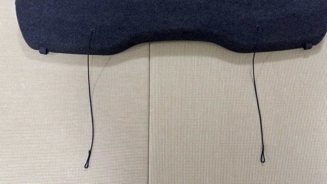 く*ん様 アクア　6AA-MXPK11　トノカバー　 54239-68470