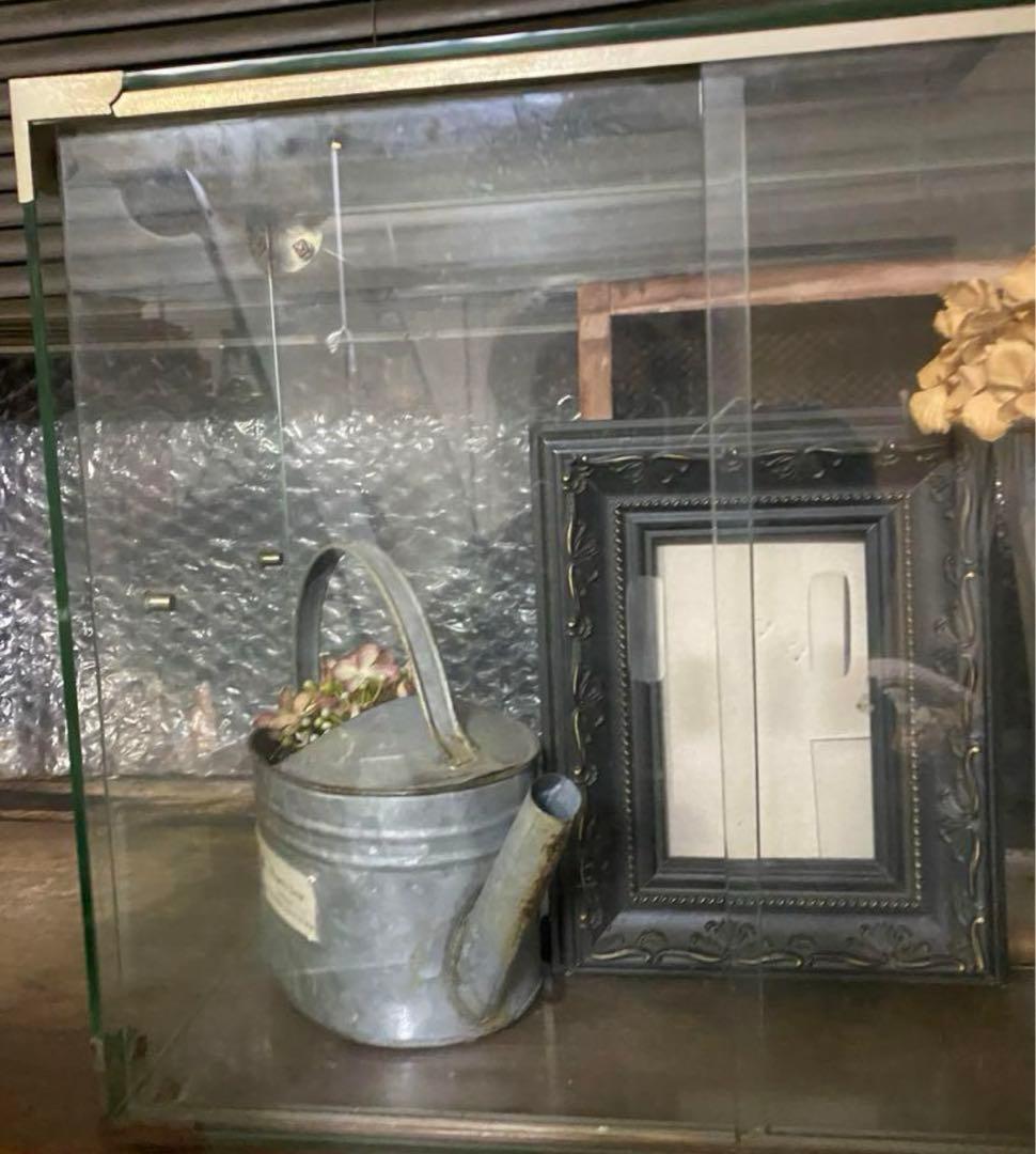 ガラス棚　アンティークガラスショーケース　昭和　レトロ