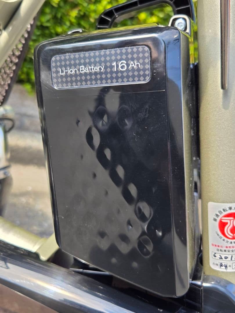 電動アシスト三輪車ビビライフ　 グレー　 新品同様　特別セール！あなたはラッキー