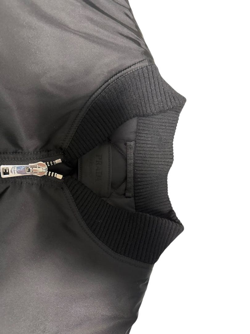 PRADA ブラック MA-1 ボンバージャケット(現行品) SGC824