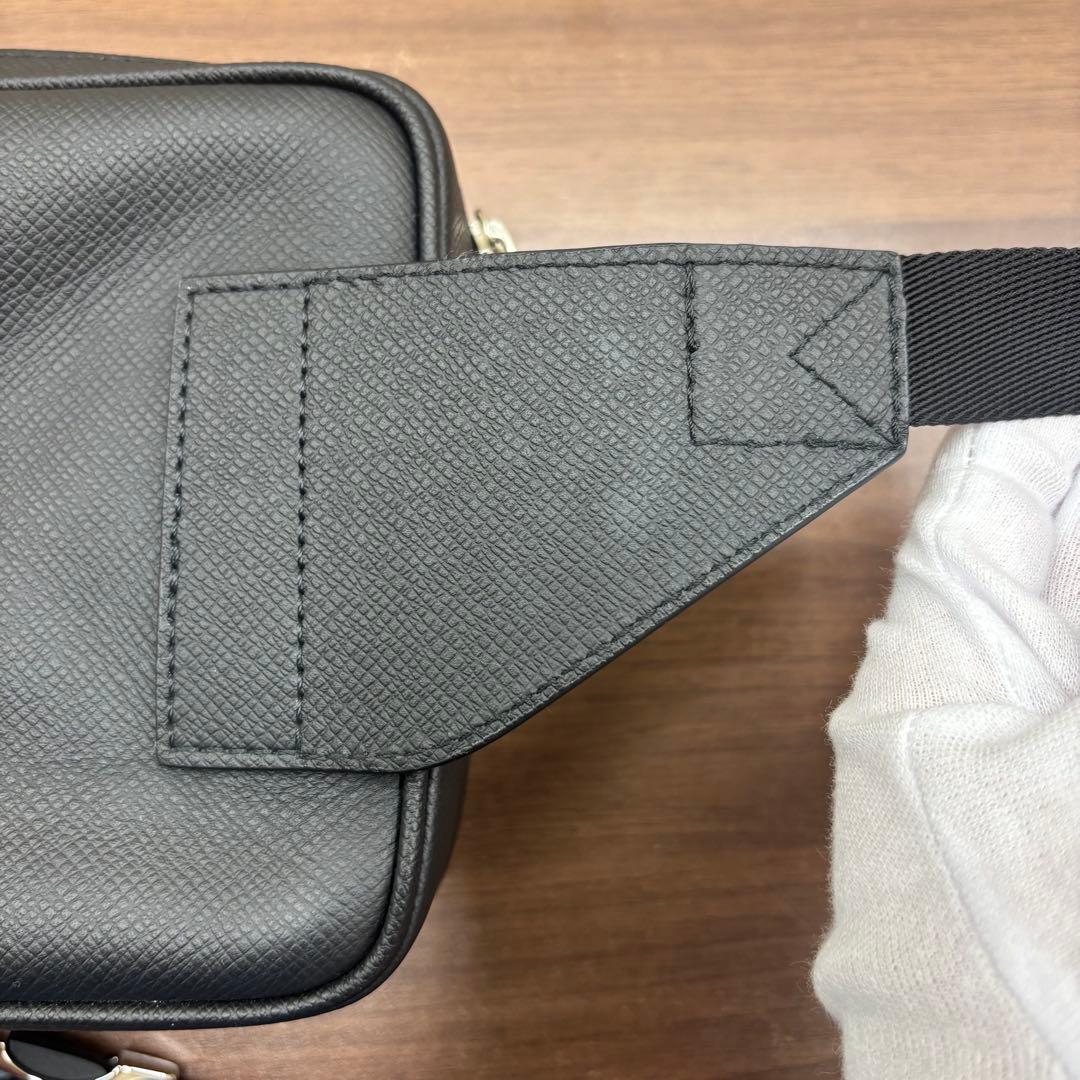 ルイヴィトン LOUIS VUITTON タイガ ボディバッグ ノワール