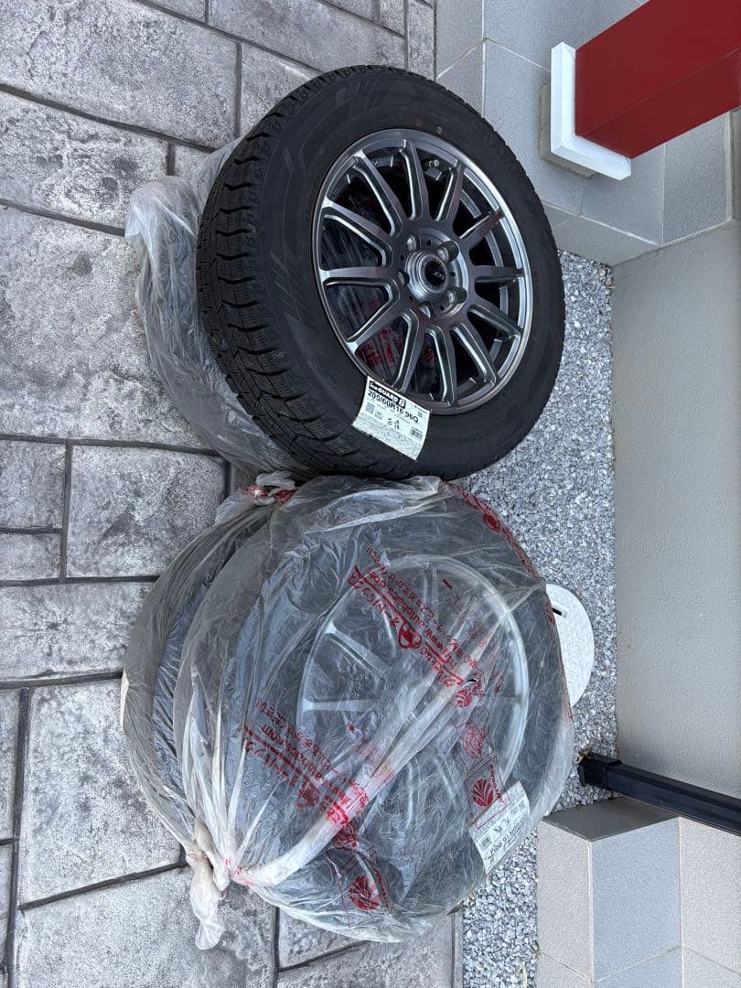 YOKOHAMA 205/60R16 スタッドレスタヤ「引き取り限定」