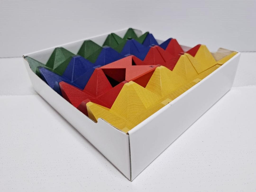 【送料無料】ネフスピール ネフ社 naef　箱 ガイド付き　美品　積み木