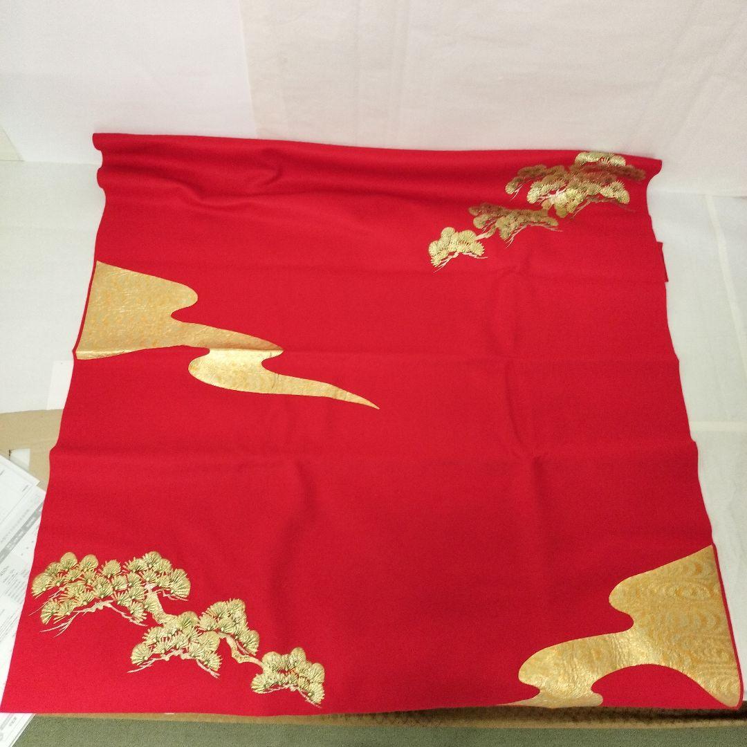 毛氈　赤金彩松流水　105×160