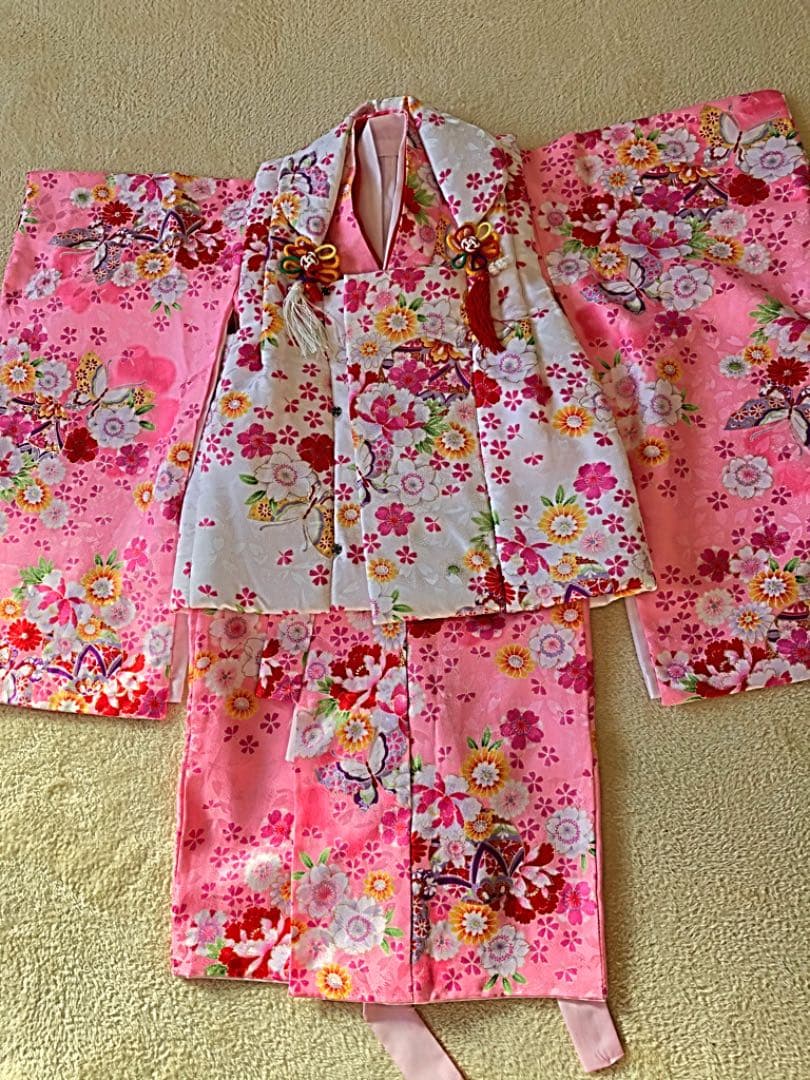 七五三 詣り3歳 女児可愛いピンク着物襦袢白被布3点セット早い者勝ち〜