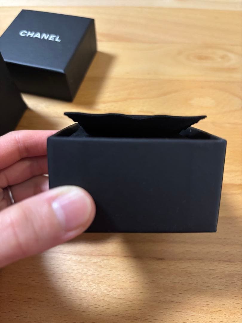 CHANEL ピアス　ロゴ　ハート　延期2/7まで