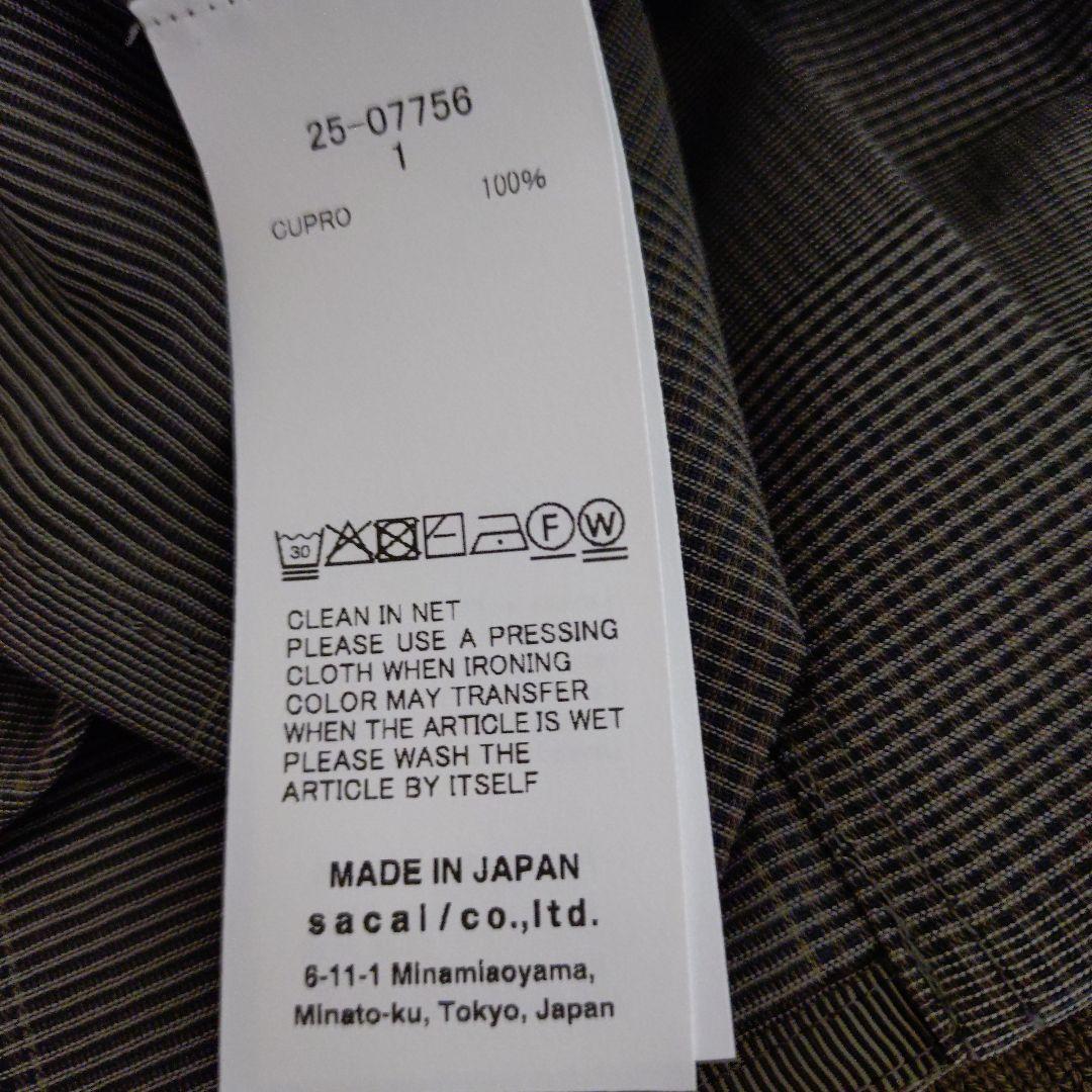 2025sacaiアシンメトリックデザイン 半袖シャツ ダークグレータグ付き