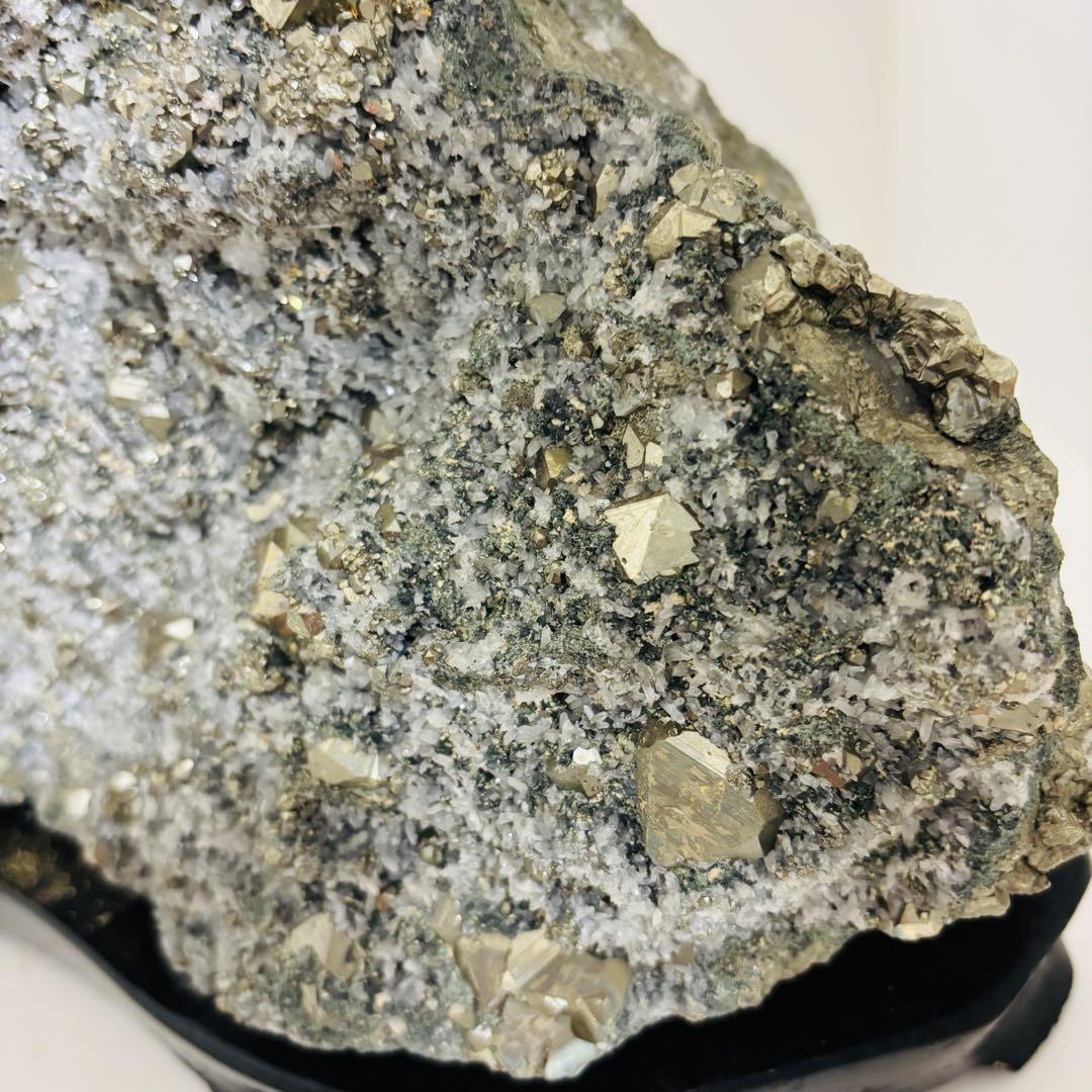 天然パイライト クラスター パワーストーン 鉱物 原石 鉱石 水晶 黄鉄鉱