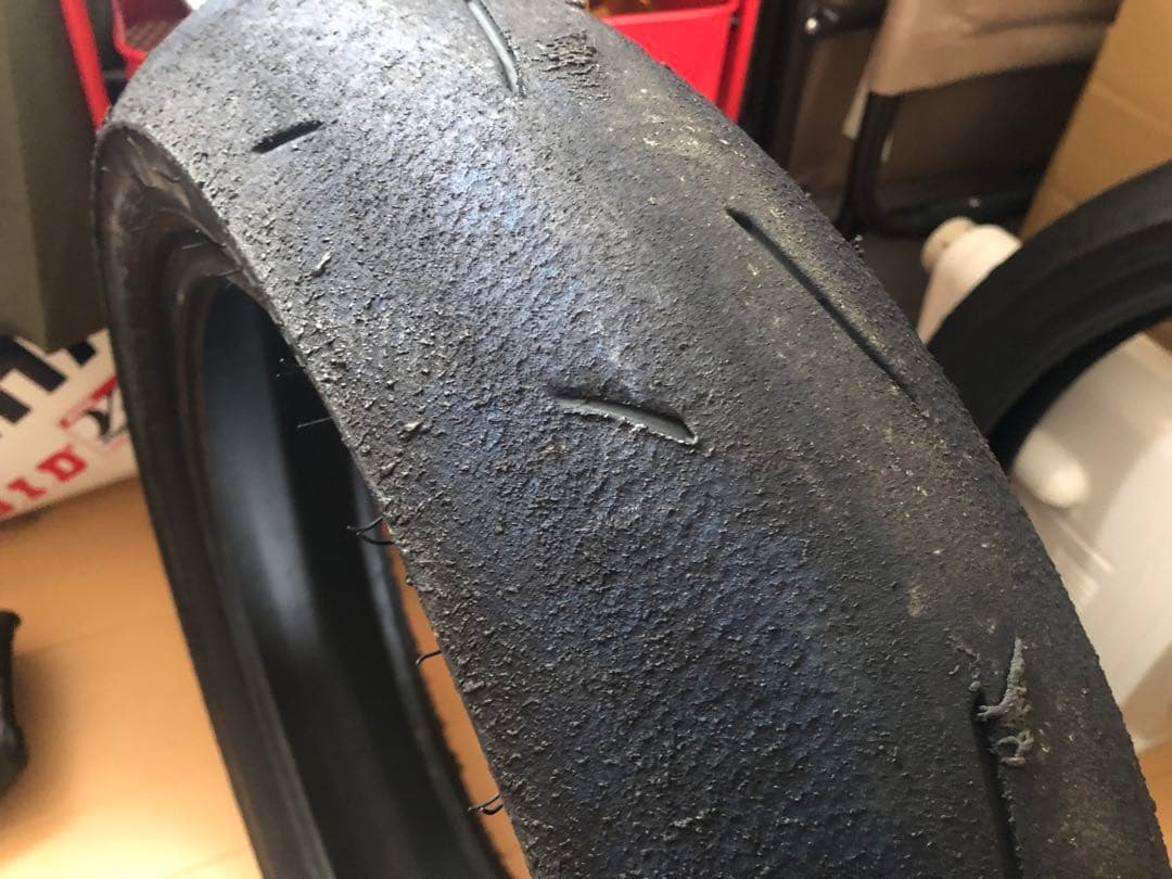 ダンロップ　KR410 110/140前後セット