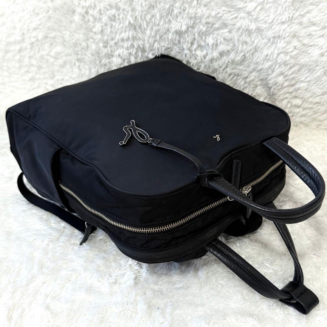 アニエスベー リュック PC入れ付 ブラック パソコン収納 2層ファスナー ロゴ