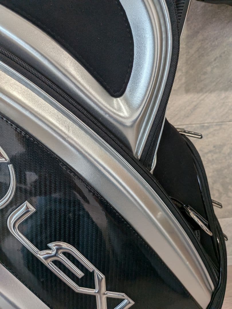 ☆非売品☆　レクサス ゴルフバッグ・キャディバッグ(ゴルフボールおまけ付き)