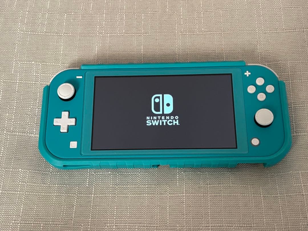 Nintendo Switch Lite ターコイズ ハードケース付き