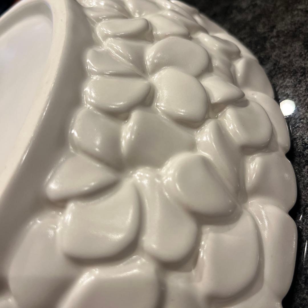 ジェンガラ 大皿 白陶器ボウル フランジパニ柄 フルーツ皿 フルーツボウル