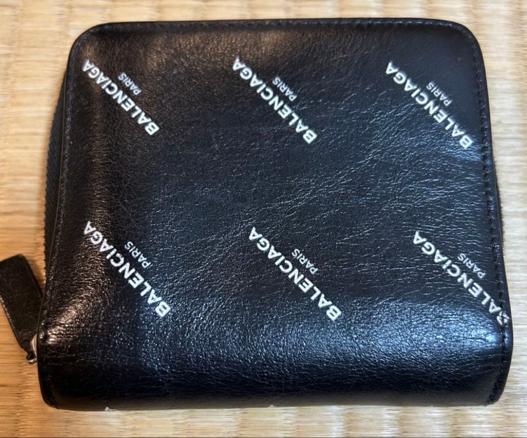 レ*イ様 balenciaga バレンシアガ 二つ折り財布