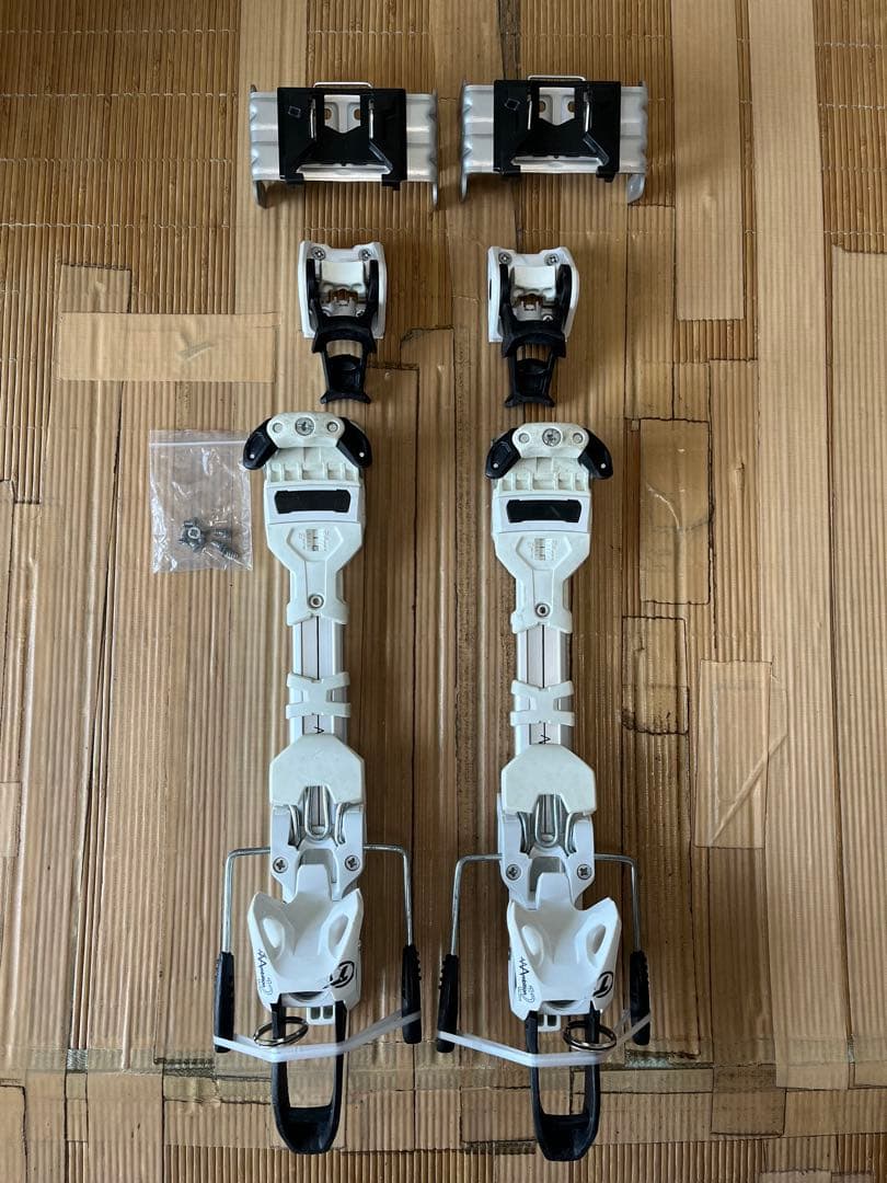 Tyrolia Ambition 12 ビンディング ホワイト