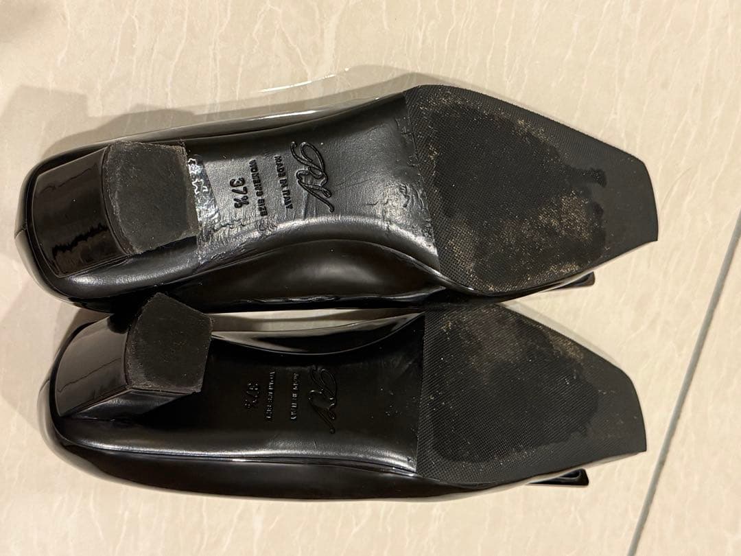 ロジェヴィヴィエ　ベルヴィヴィエ　エナメルレザー ブラック シューズ 37.5