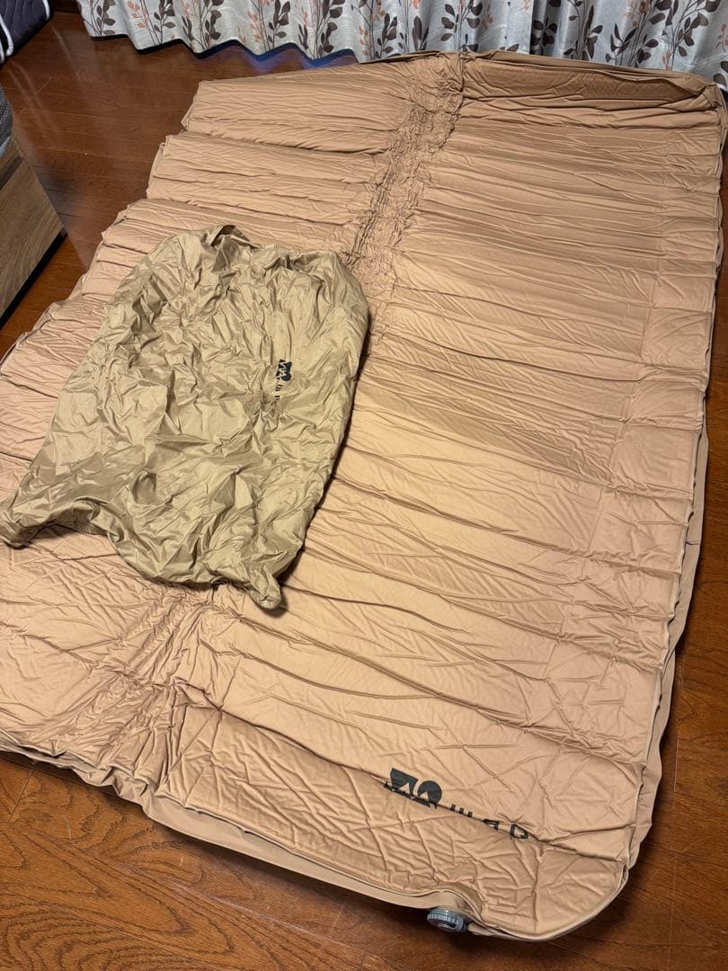 WAQ インフレーターマット　ダブルサイズ　ベージュ