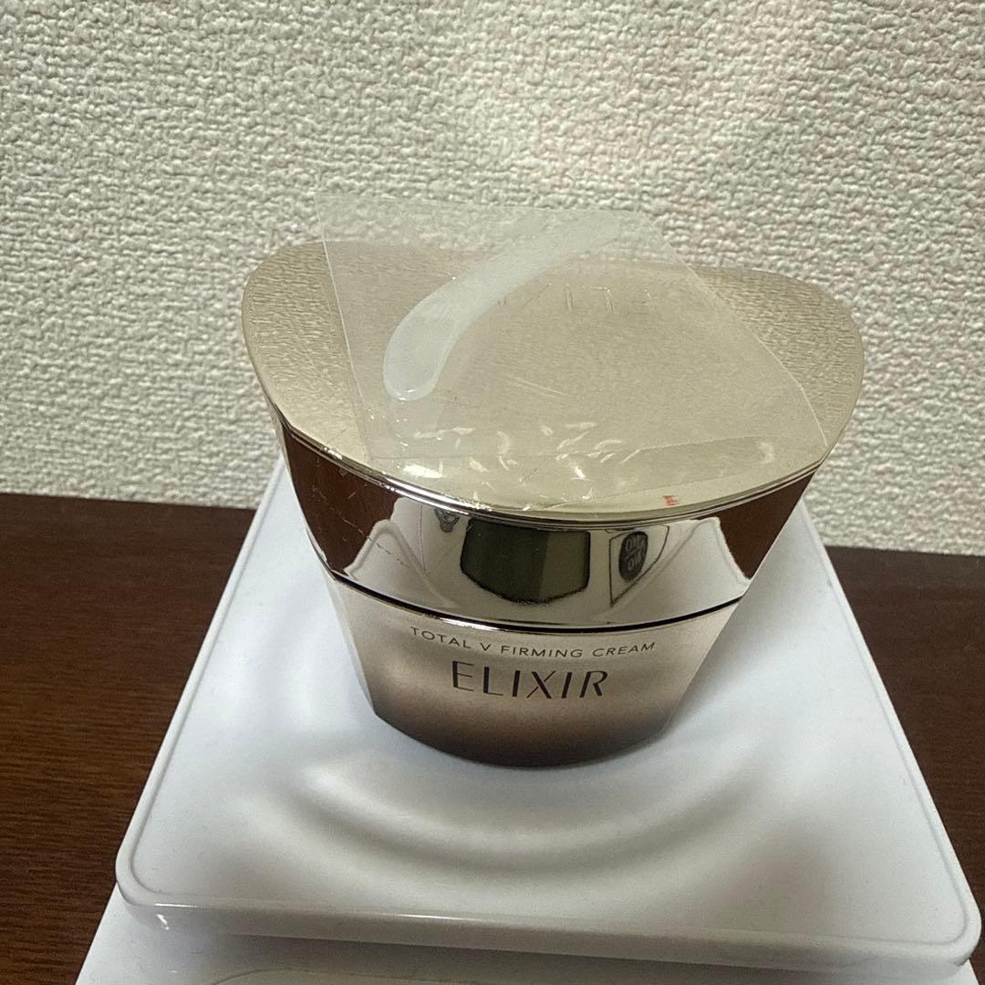 エリクシール　トータルVファーミングクリーム 50g