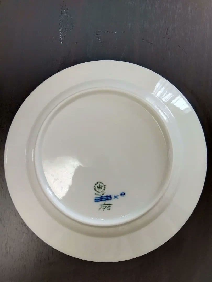 ロイヤルコペンハーゲンブルーフルーテッド皿