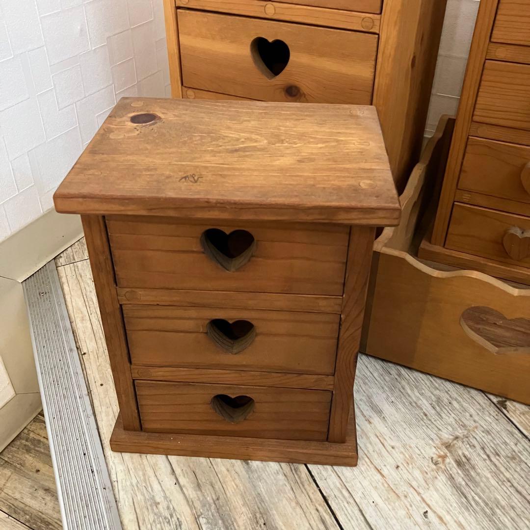 カントリー家具　ハートのくりぬき　ハンドメイド品　木製チェスト 5点セット