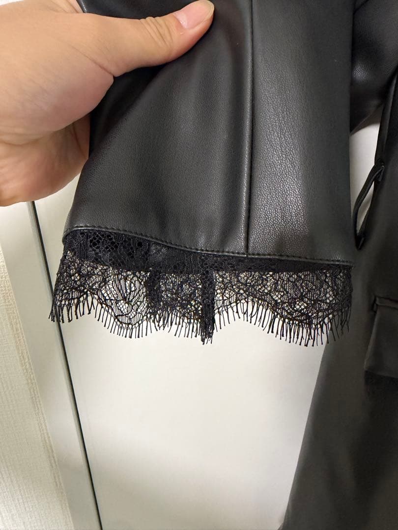 ブラックレーストリムロングジャケット