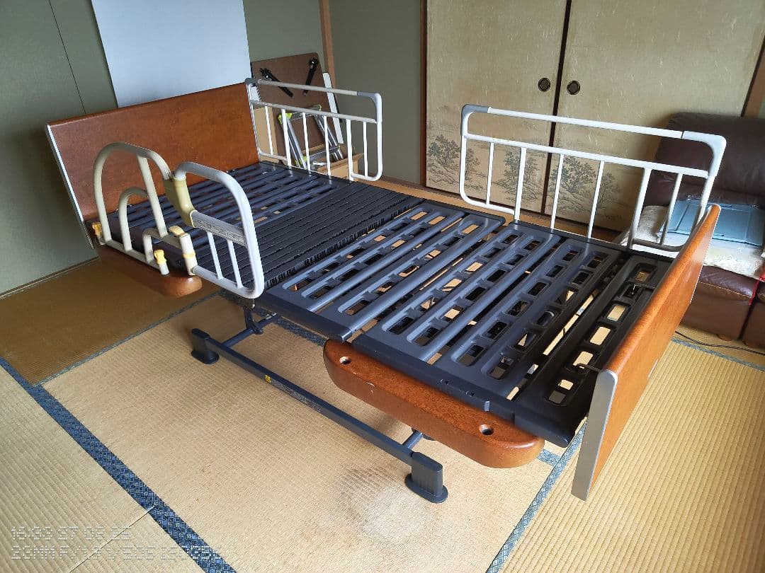 完全清掃済み パラマウントベット 在宅ケアベット 楽匠 介護 電動 ３モーター