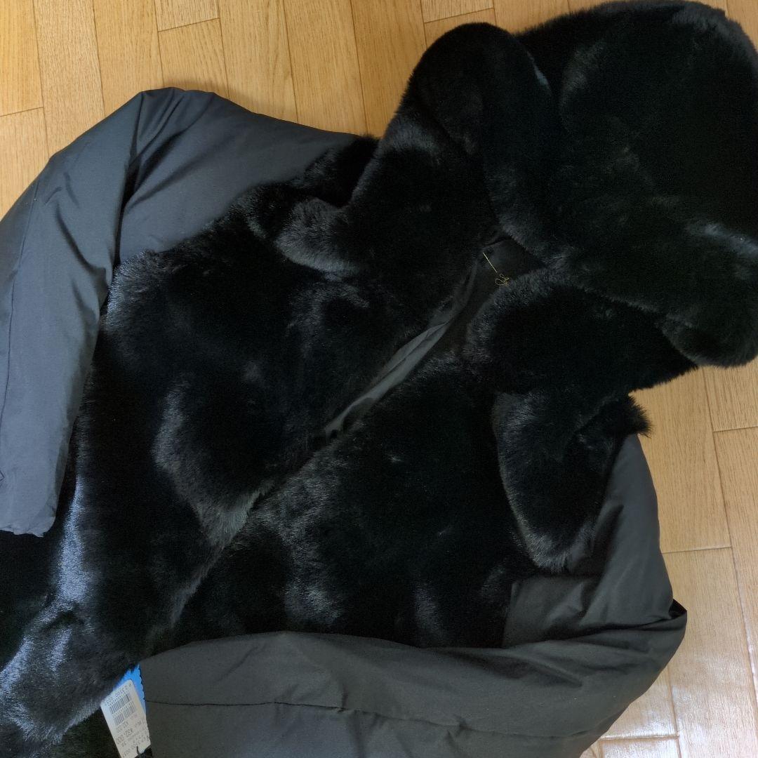 Agaエコファー付き黒ダウンジャケット