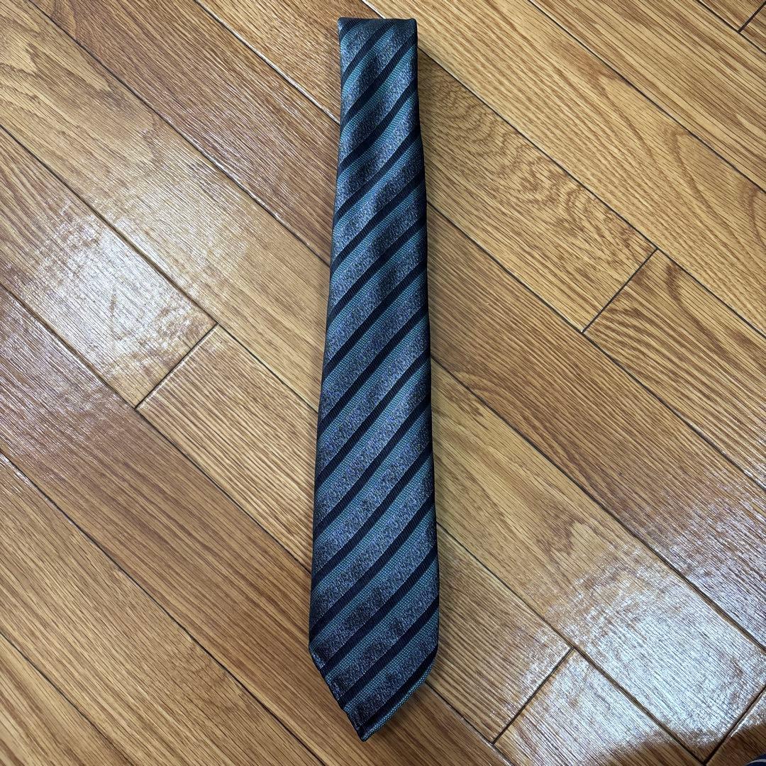 Atto Vannucci/セッテピエゲ /ダークブルー ストライプネクタイ