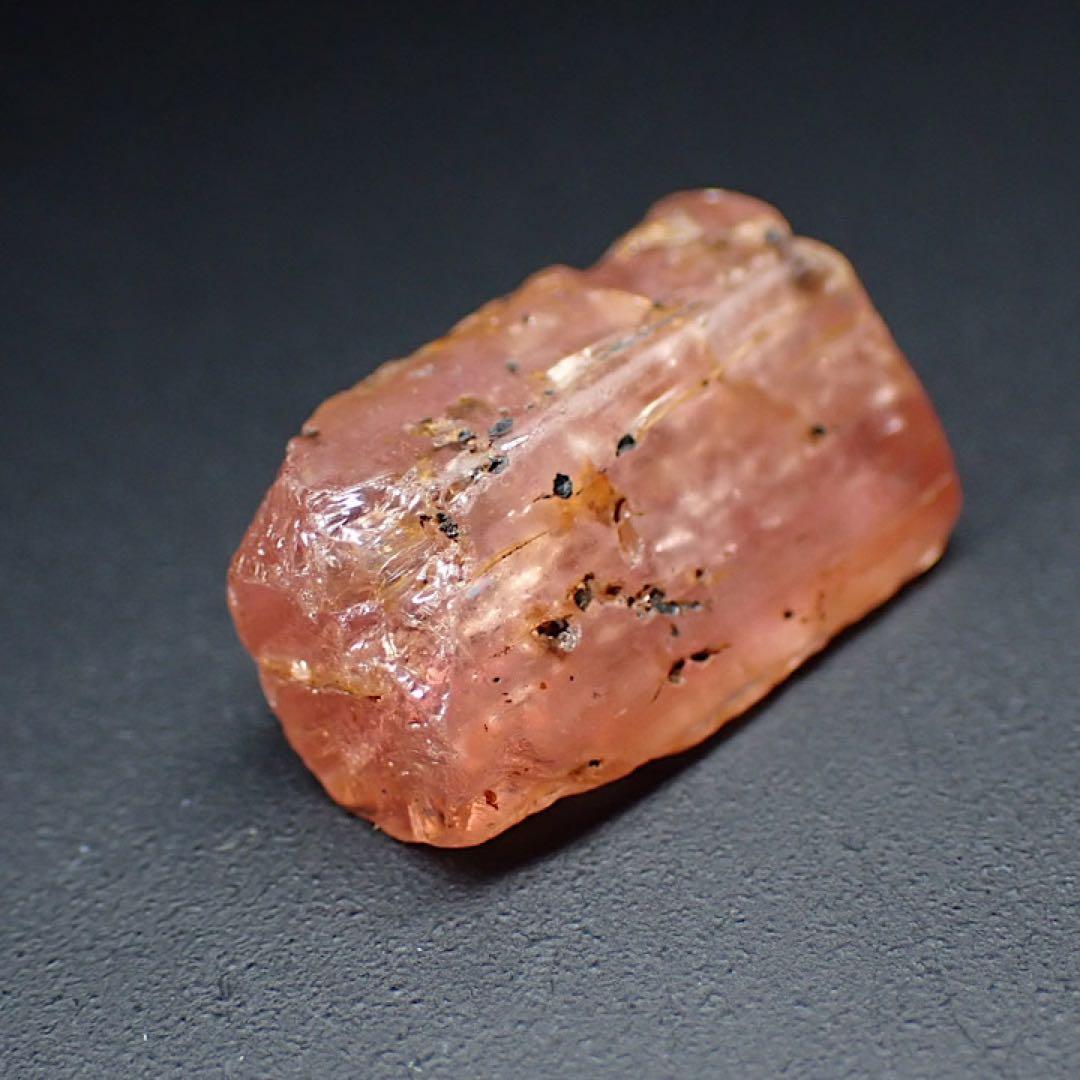 【ブラジル/ミナスジェライス産】インペリアルトパーズ原石