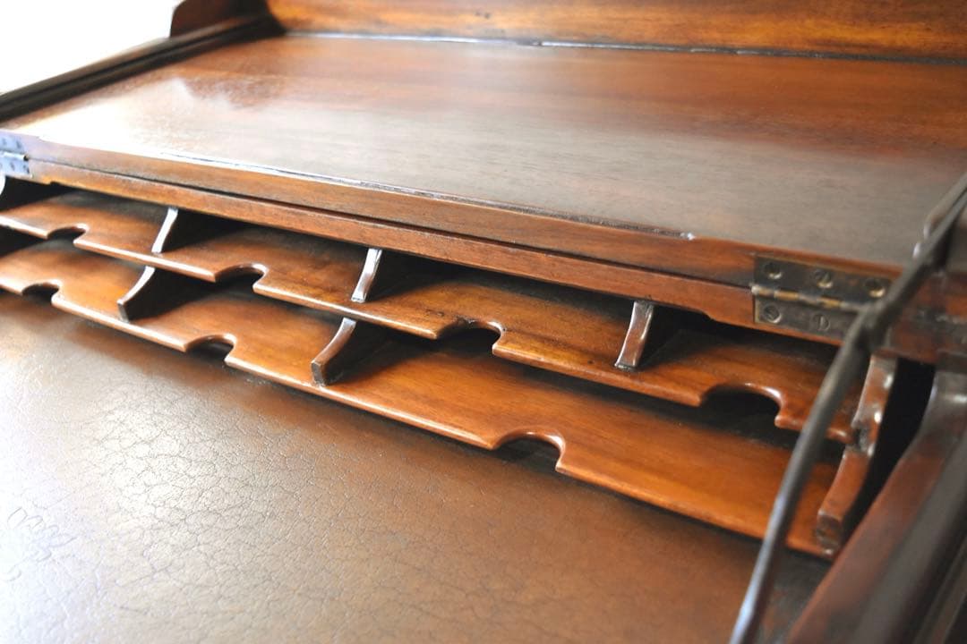 家具 Theodore Alexander Desk